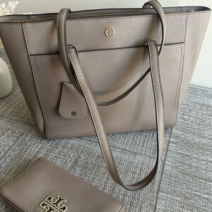 TORY BURCH 🌷 Taupe Saffiano Leather Tote Bag Large